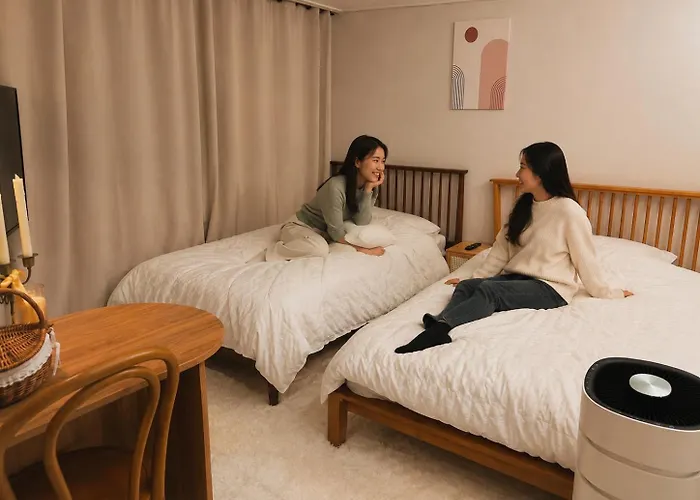 #망원역1분#망원동#망원시장#역세권#침대2개#프라이빗룸#디자인하우스 아파트 *